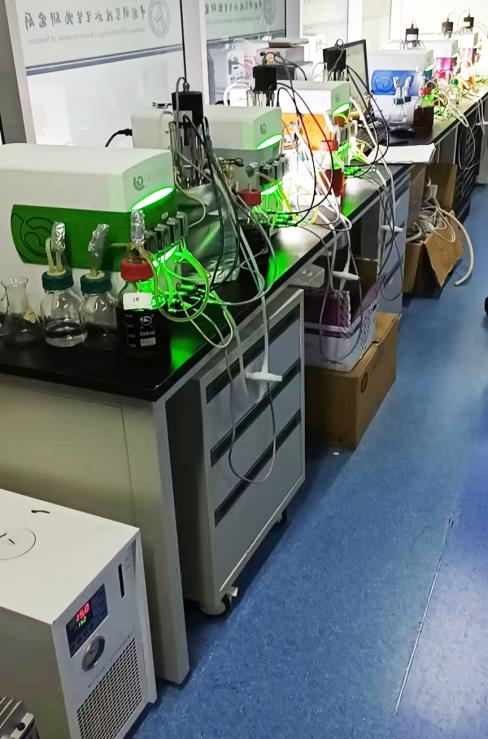 小型冷水機(jī)LX-300配套6臺(tái)發(fā)酵罐.png