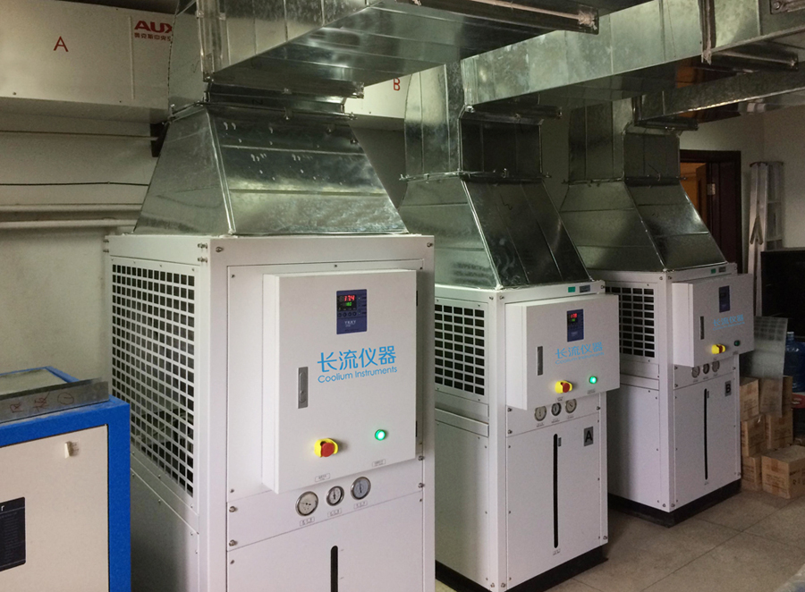 長流儀器精密冷水機安裝于北京龍芯產業(yè)園.jpg